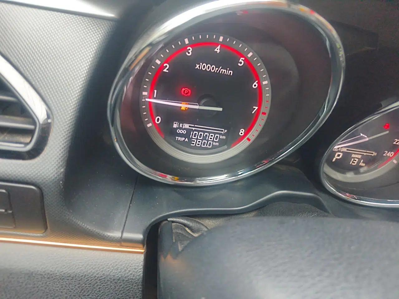 Bestune B70 2014 2.0L automatic luxury version — миниатюра 13