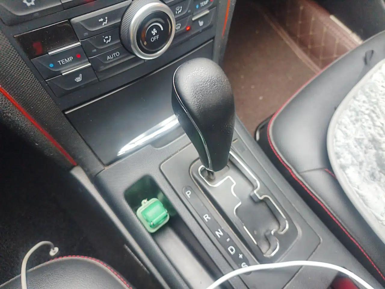 Bestune B70 2014 2.0L automatic luxury version — миниатюра 15