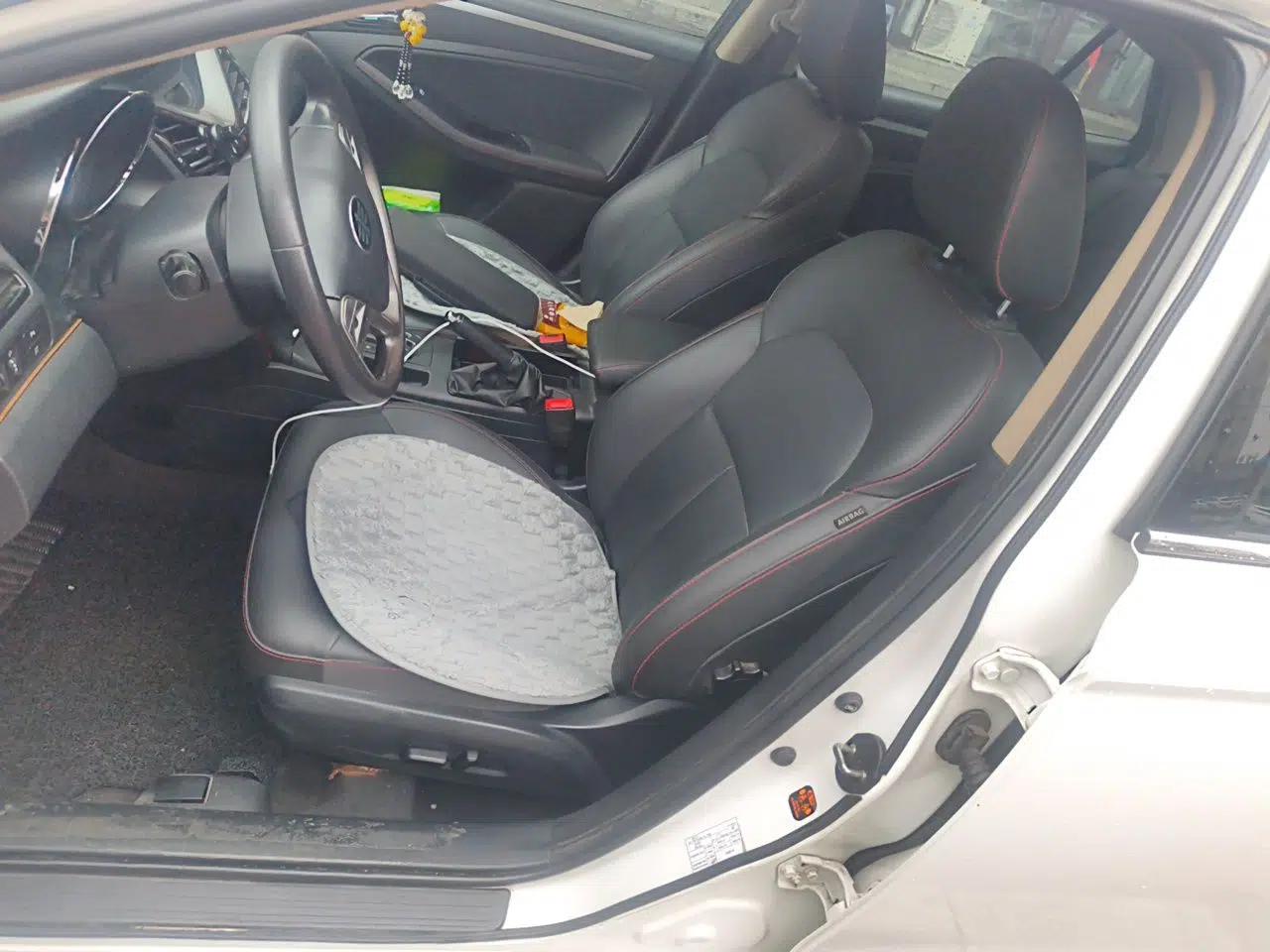 Bestune B70 2014 2.0L automatic luxury version — миниатюра 16