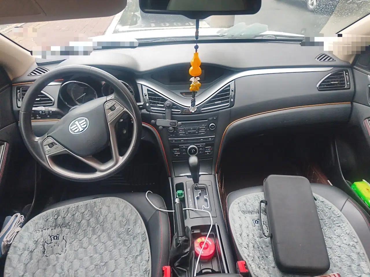 Bestune B70 2014 2.0L automatic luxury version — миниатюра 10