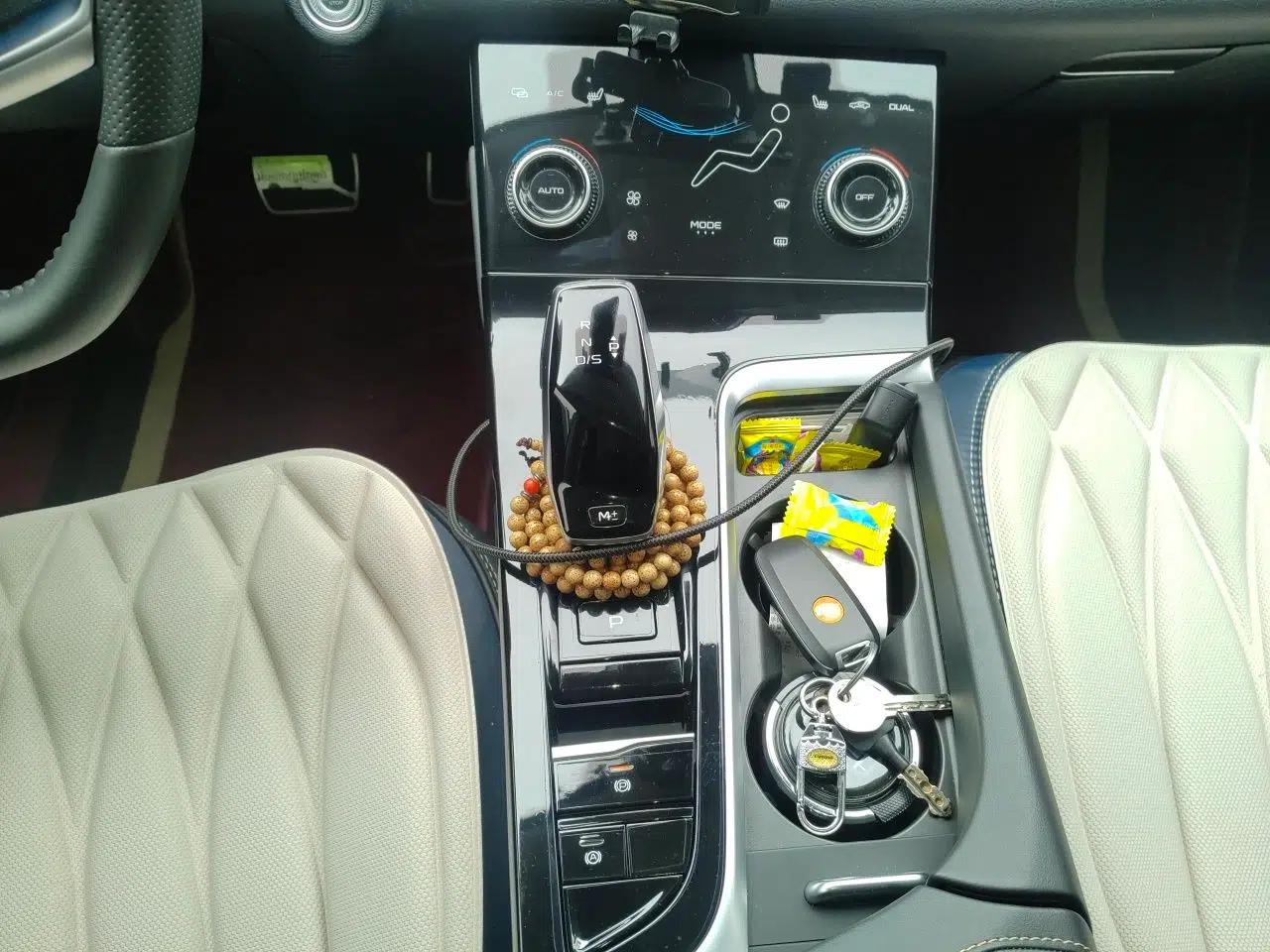 Bestune B70 2022 Third Generation 1.5T Automatic Enjoyment Version — миниатюра 15