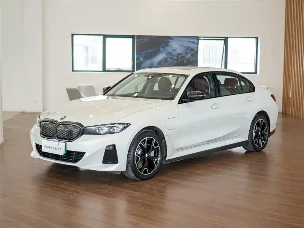 BMW i3 2025 eDrive 40 L Shadow Edition — миниатюра 2