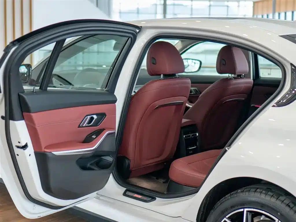 BMW i3 2025 eDrive 40 L Shadow Edition — миниатюра 15