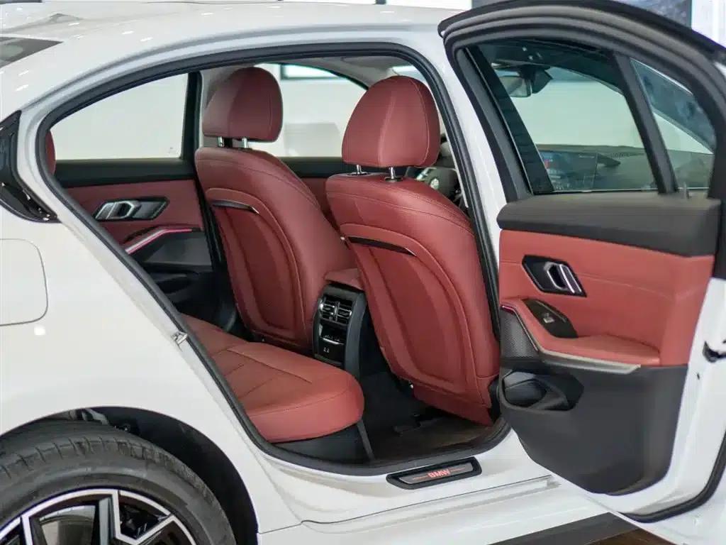 BMW i3 2025 eDrive 40 L Shadow Edition — миниатюра 16