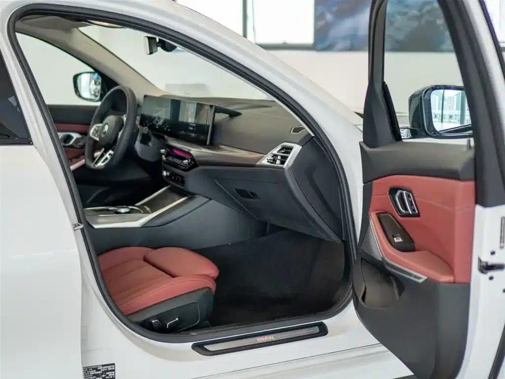 BMW i3 2025 eDrive 40 L Shadow Edition — миниатюра 19