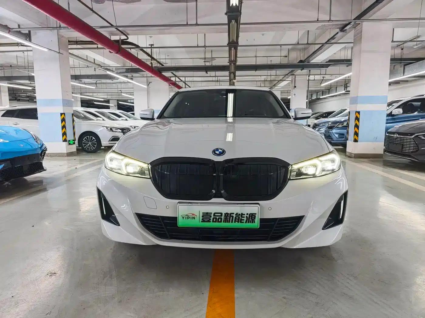 BMW i3 2022 eDrive 35L — миниатюра 2