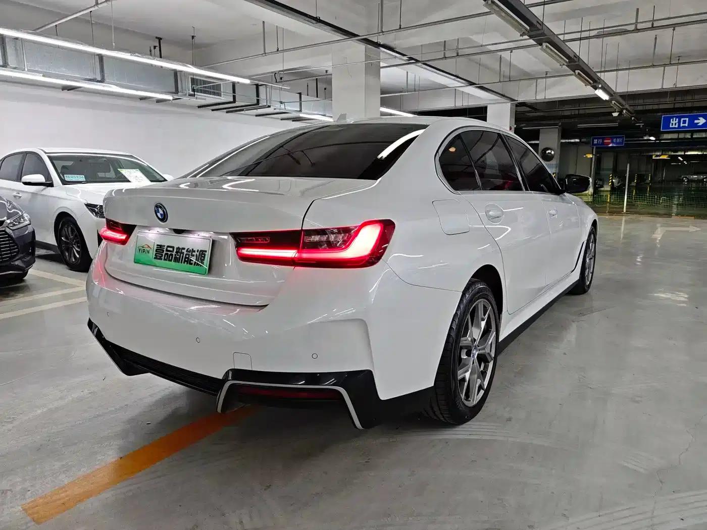BMW i3 2022 eDrive 35L — миниатюра 20
