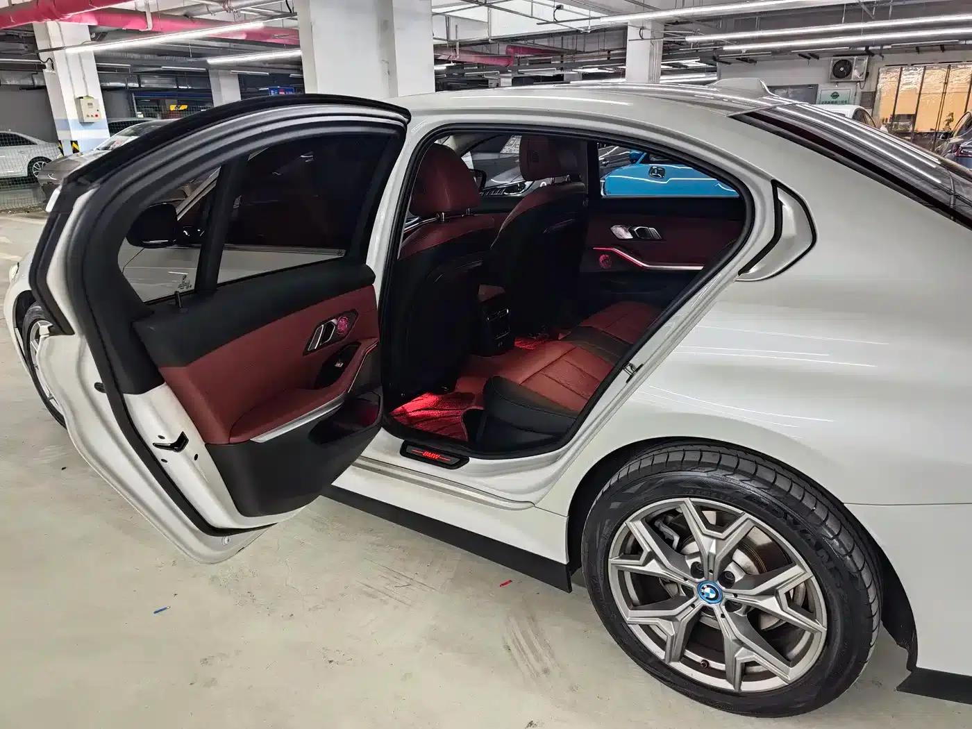 BMW i3 2022 eDrive 35L — миниатюра 27