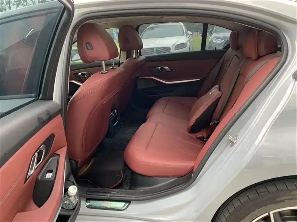 BMW i3 2025 eDrive 40 L Shadow Edition — миниатюра 5