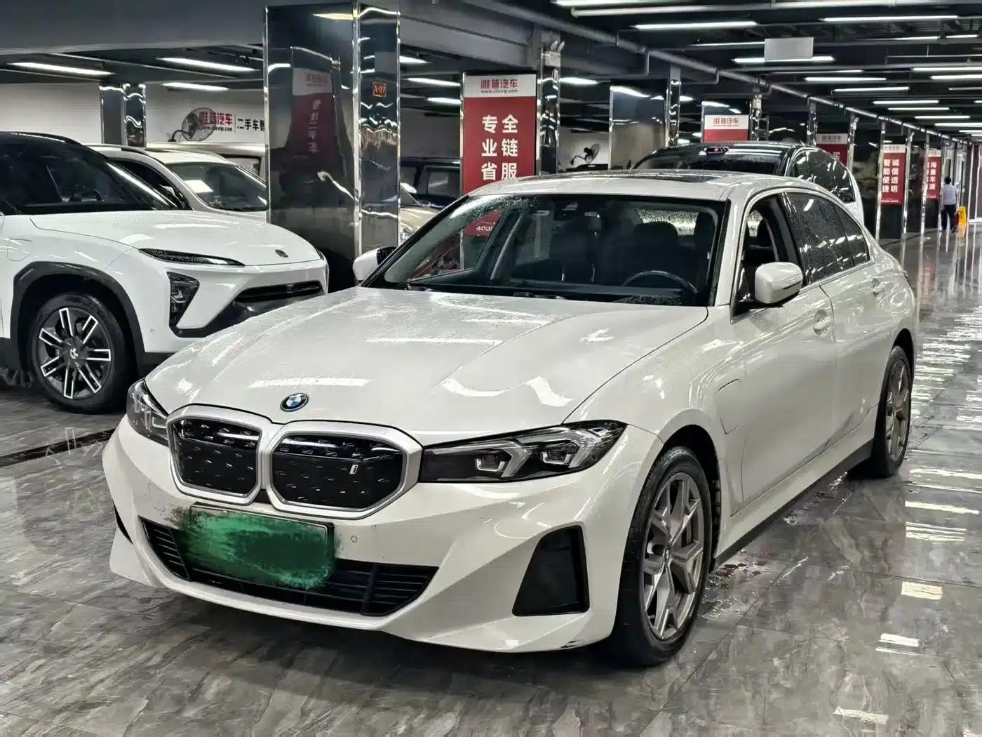BMW i3 2022 eDrive 35L — миниатюра 1