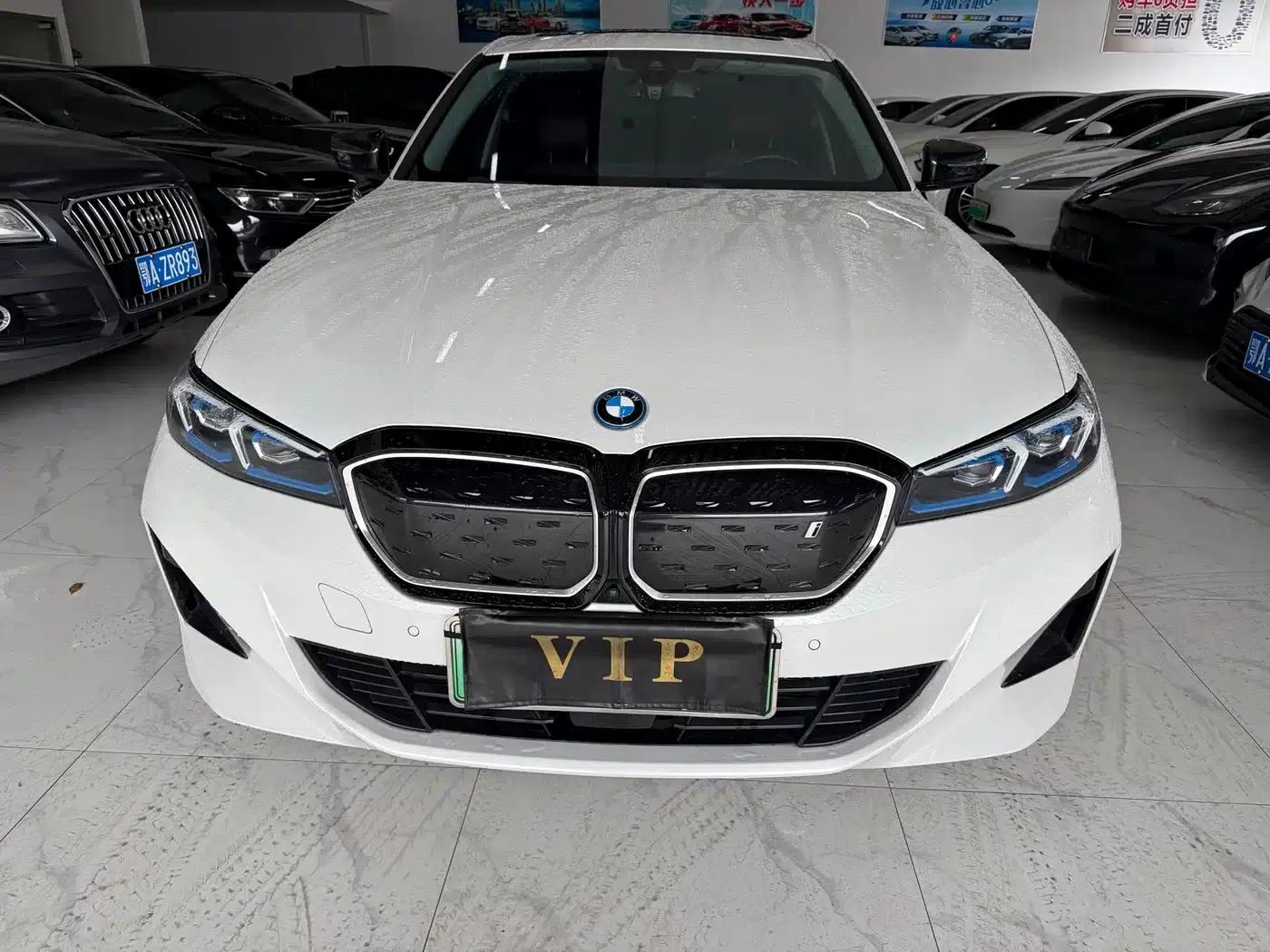 BMW i3 2024 eDrive 40 L Shadow Sport Package — миниатюра 2