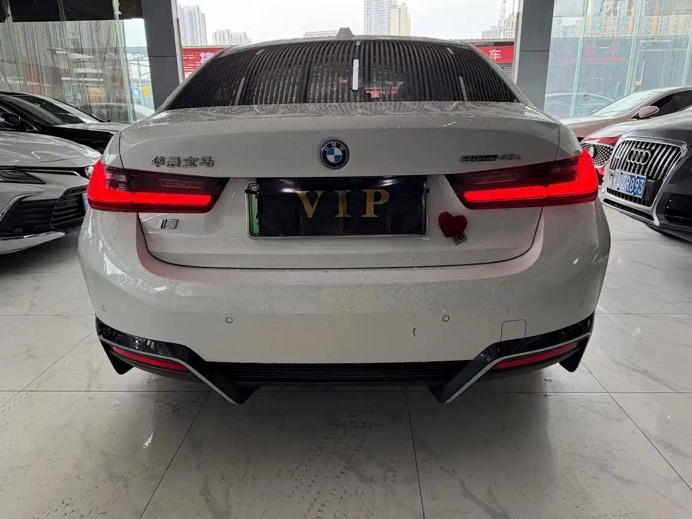 BMW i3 2024 eDrive 40 L Shadow Sport Package — миниатюра 8
