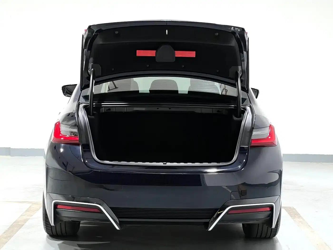 BMW i3 2022 eDrive 35L — миниатюра 15