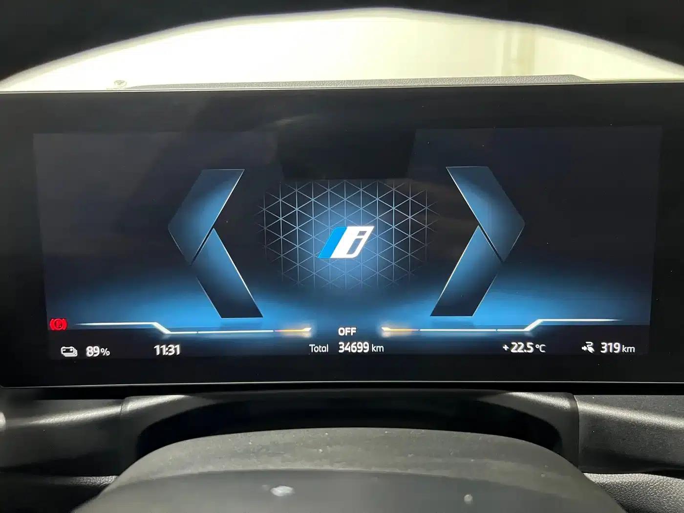 BMW i3 2022 eDrive 35L — миниатюра 7