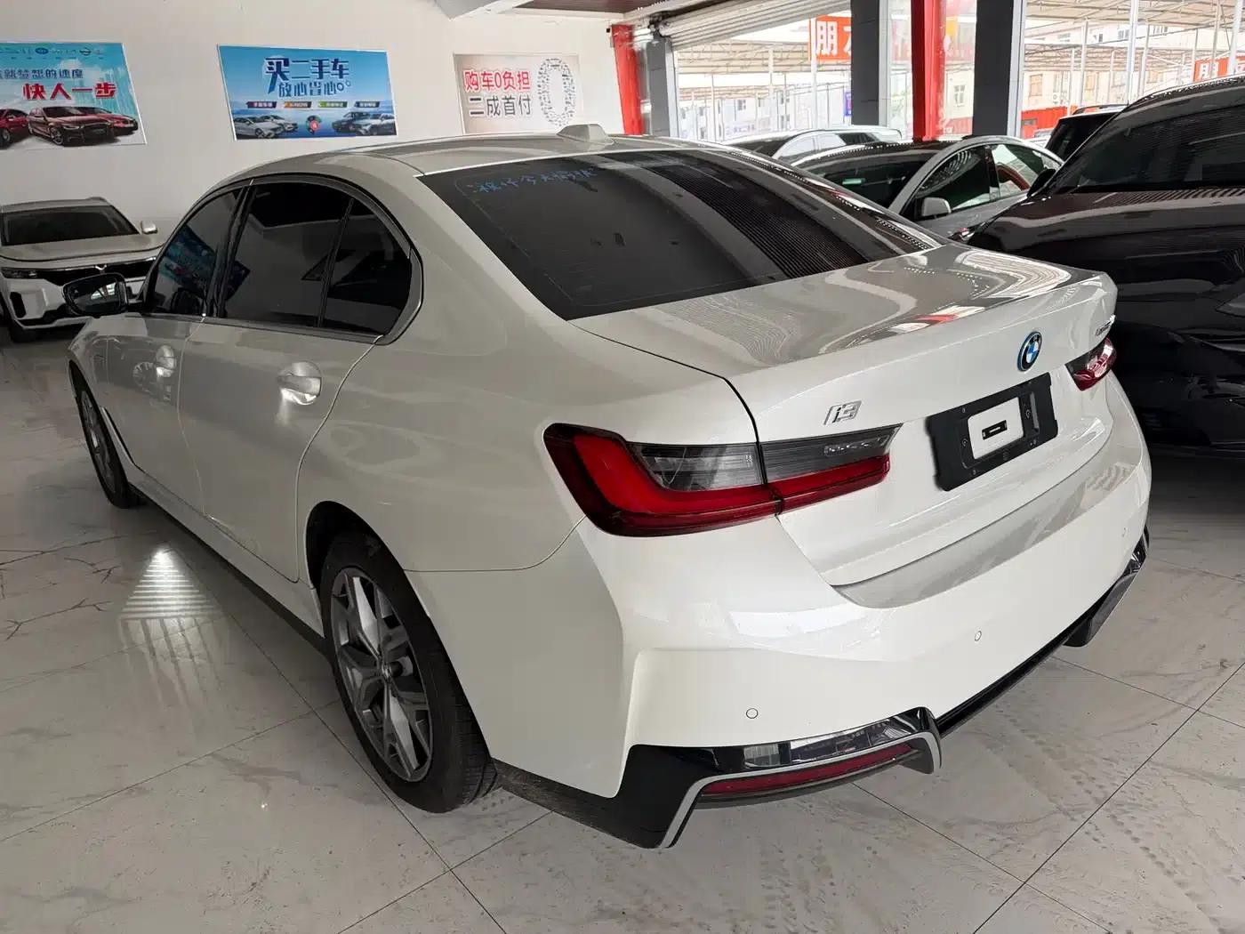 BMW i3 2025 eDrive 35 L — миниатюра 7