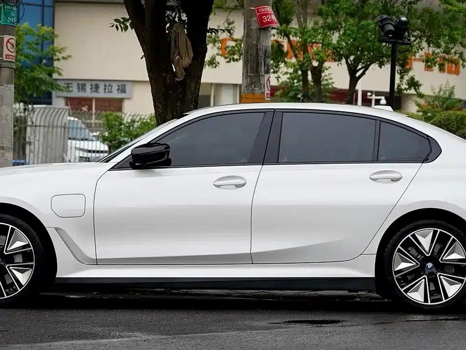 BMW i3 2024 eDrive 40 L Shadow Sport Package — миниатюра 2
