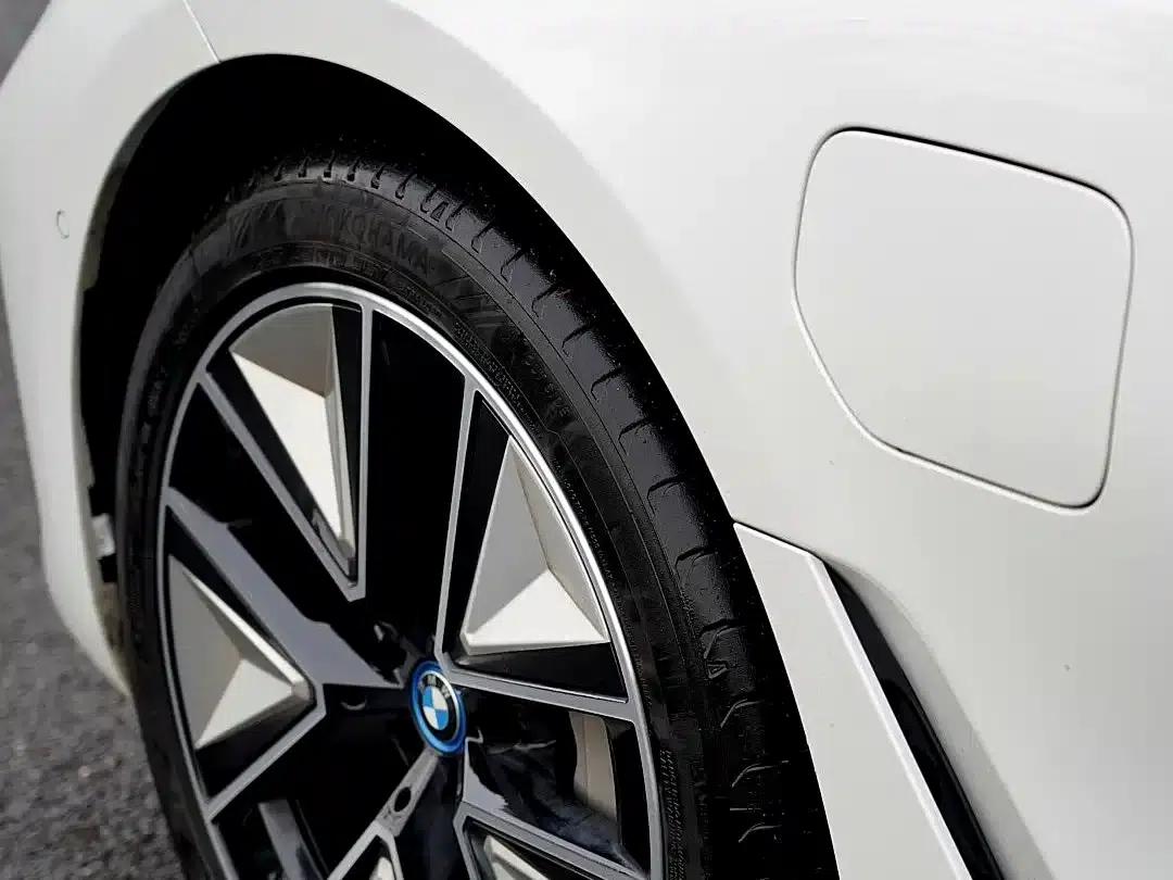 BMW i3 2024 eDrive 40 L Shadow Sport Package — миниатюра 4