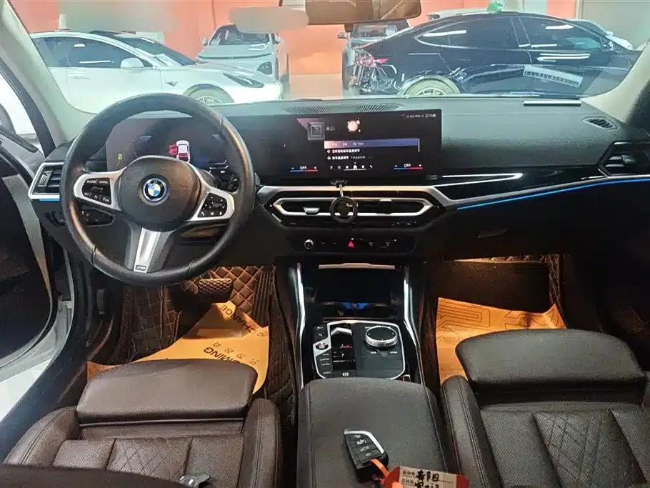 BMW i3 2024 eDrive 35L — миниатюра 12