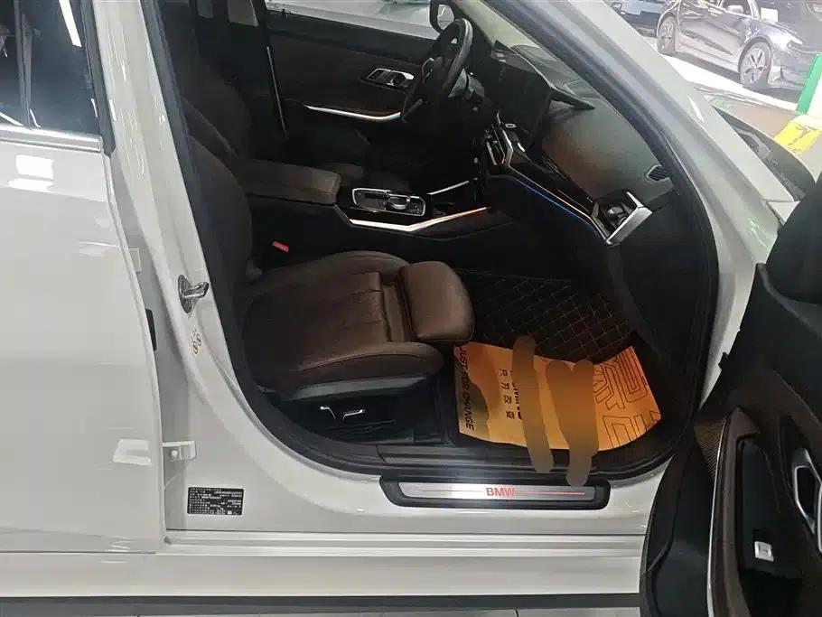 BMW i3 2024 eDrive 35L — миниатюра 8