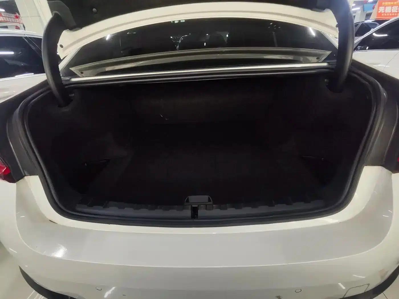 BMW i3 2022 eDrive 35L — миниатюра 11