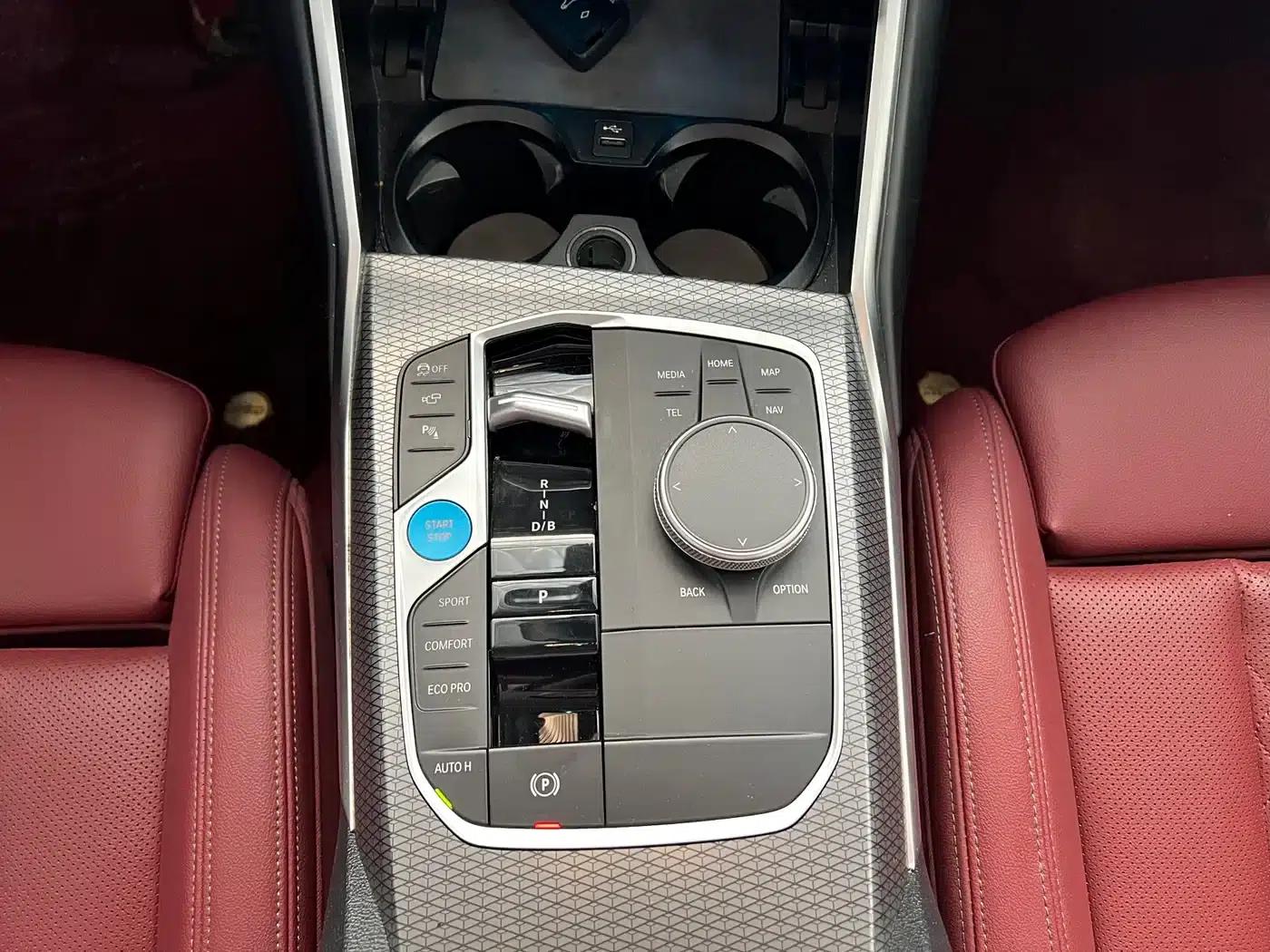 BMW i3 2024 eDrive 40 L Shadow Sport Package — миниатюра 10