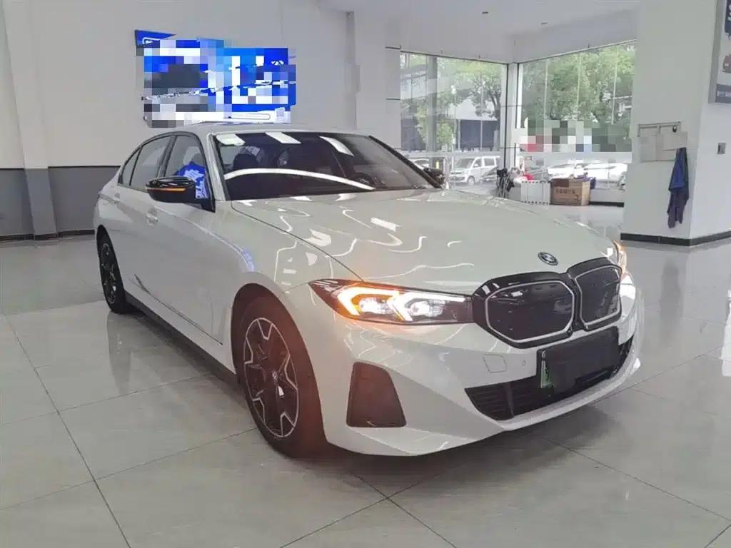 BMW i3 2023 eDrive 40 L Shadow Edition — миниатюра 4