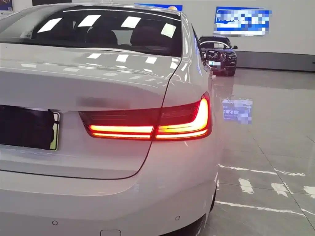 BMW i3 2023 eDrive 40 L Shadow Edition — миниатюра 8