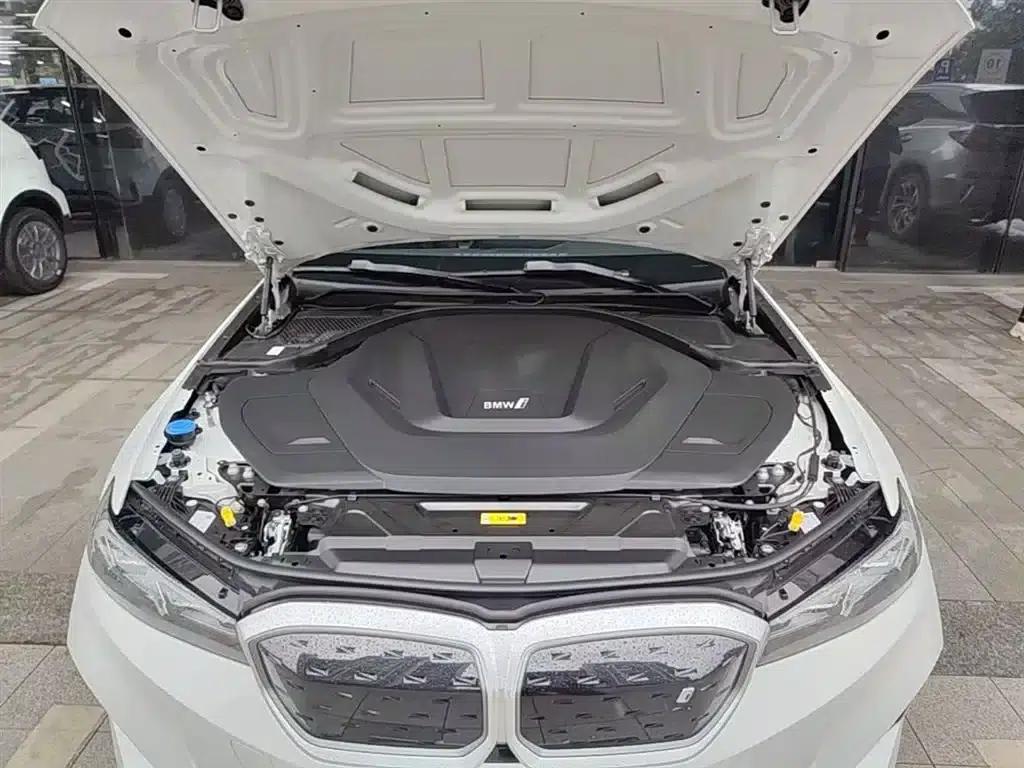 BMW i3 2024 eDrive 35L — миниатюра 20