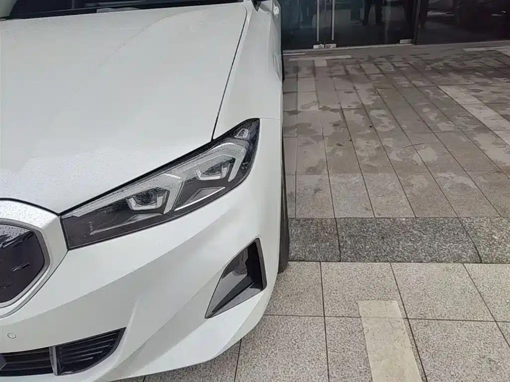 BMW i3 2024 eDrive 35L — миниатюра 24