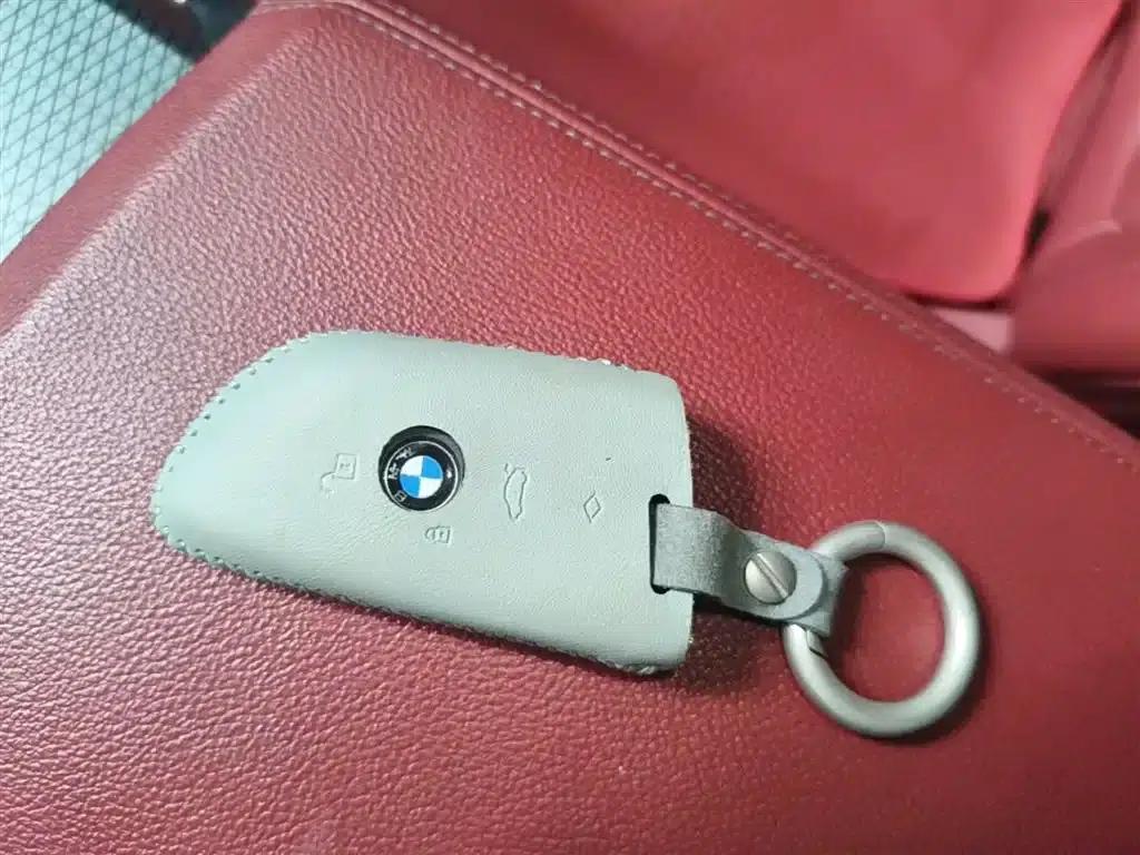 BMW i3 2023 eDrive 40 L Shadow Edition — миниатюра 9