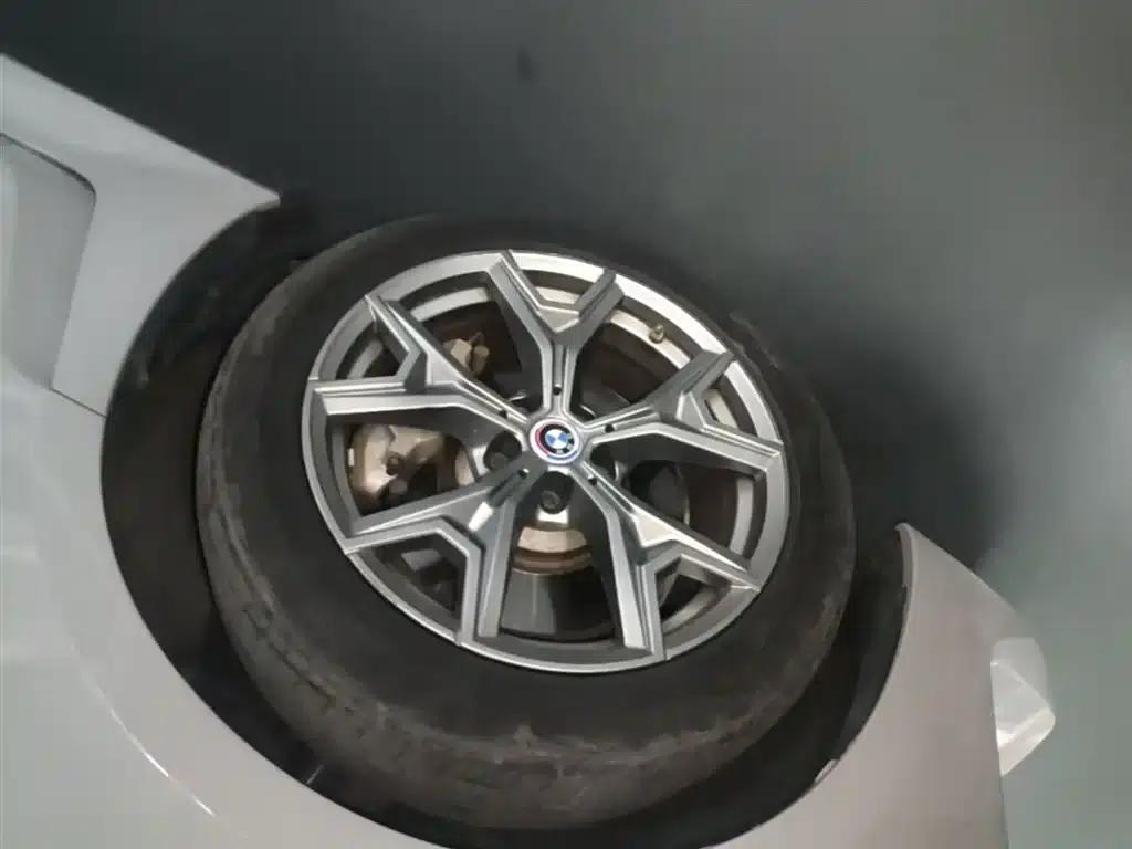 BMW i3 2022 eDrive 35L — миниатюра 23