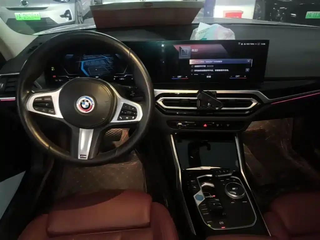 BMW i3 2022 eDrive 35L — миниатюра 10