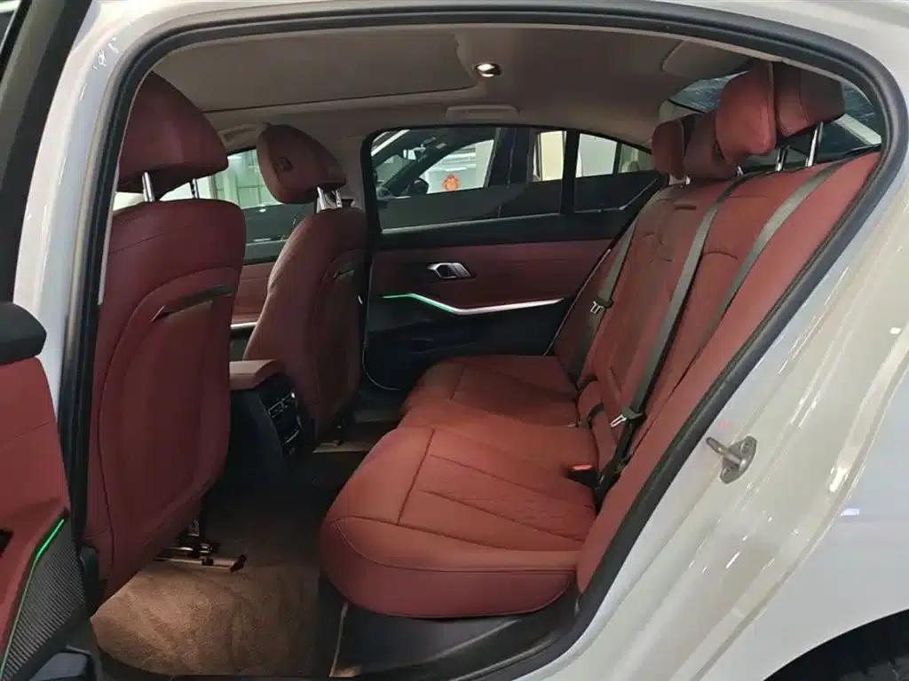 BMW i3 2024 eDrive 35L — миниатюра 17