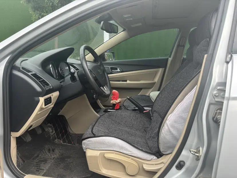 Bestune B50 2013 1.6L manual luxury version — миниатюра 18