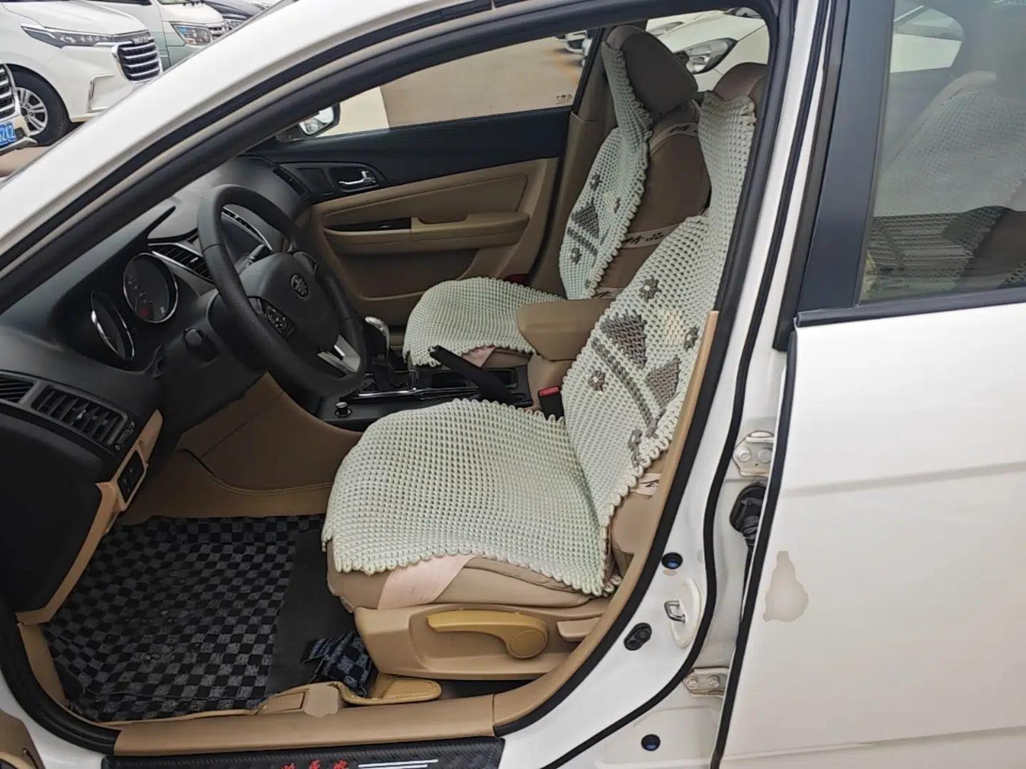 Bestune B50 2013 1.6L manual Comfort trim level — миниатюра 18