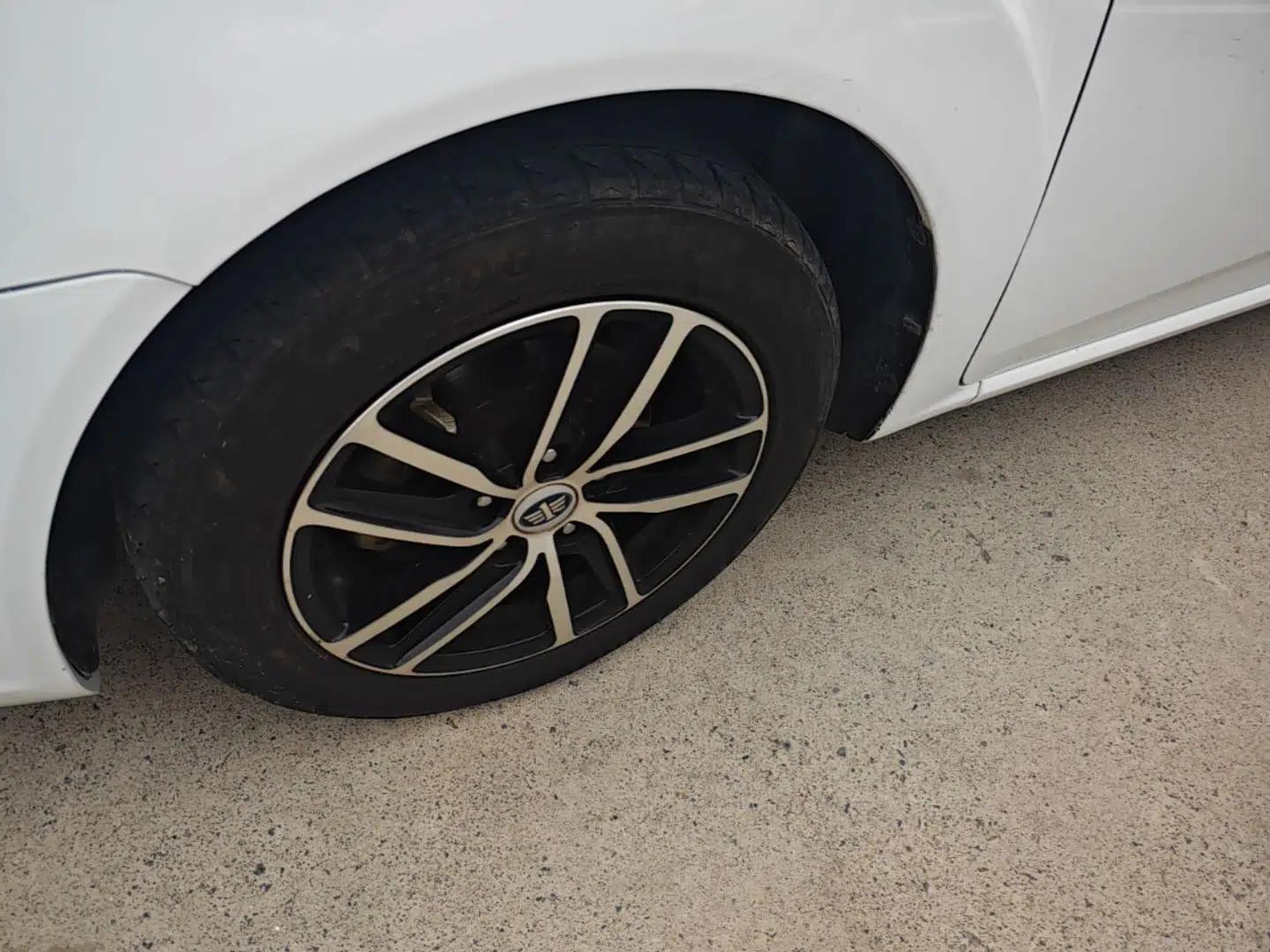Bestune B50 2013 1.6L manual Comfort trim level — миниатюра 8