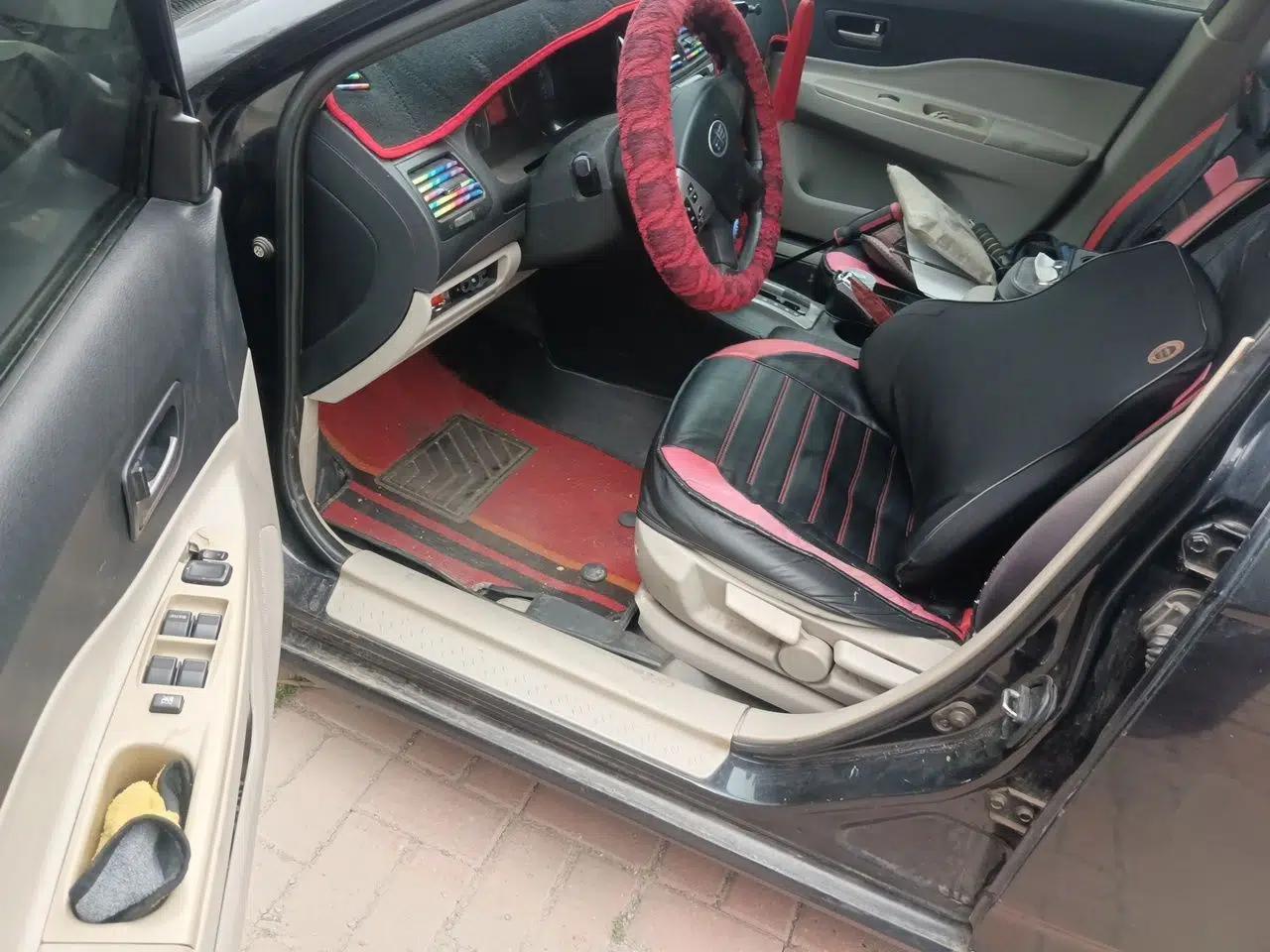 Bestune B50 2011 1.6L Automatic Fashion Model — миниатюра 17