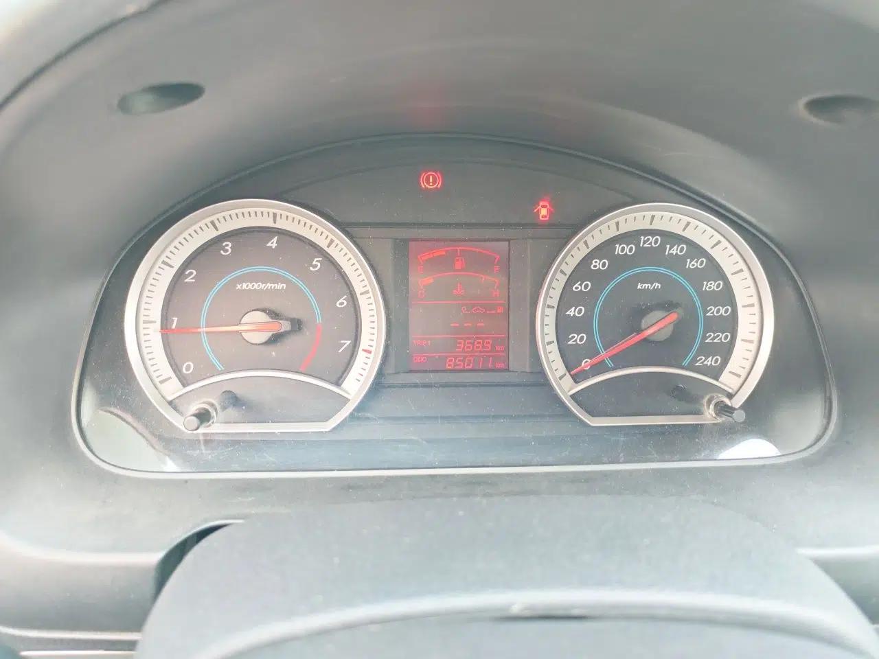 Bestune B50 2012 1.6L manual fashion version — миниатюра 12
