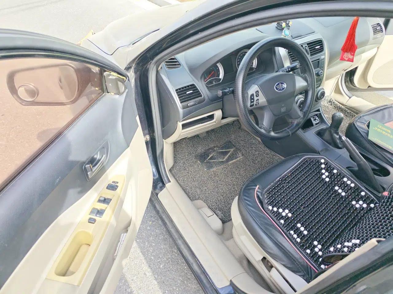 Bestune B50 2012 1.6L manual fashion version — миниатюра 17