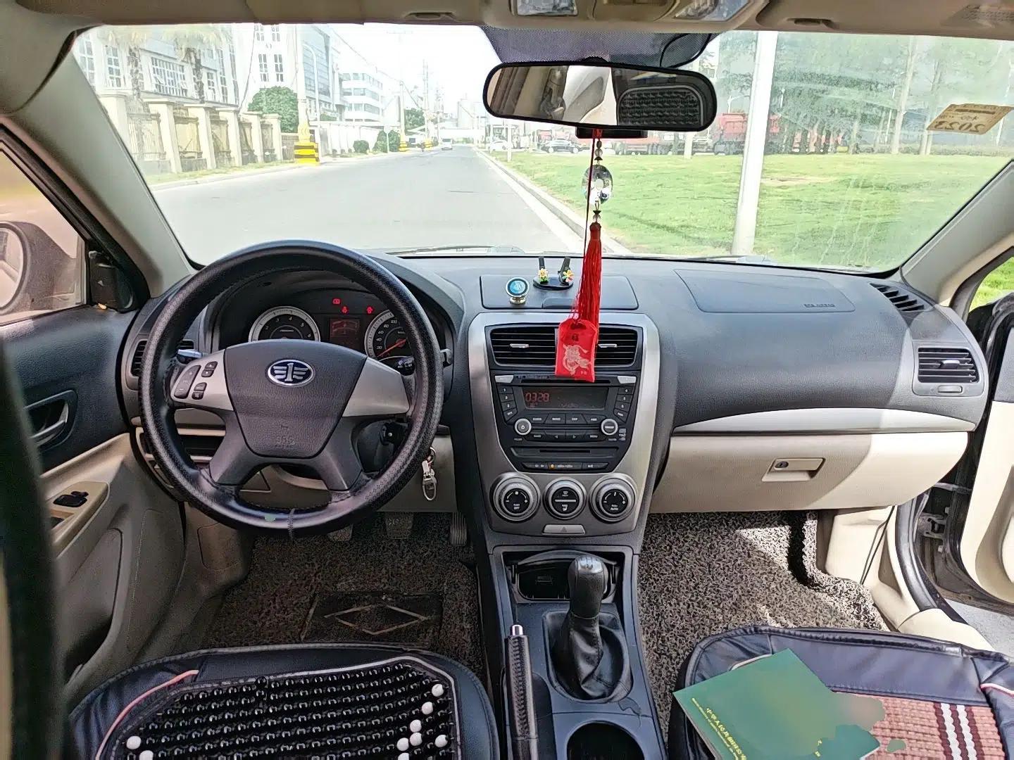 Bestune B50 2012 1.6L manual fashion version — миниатюра 10