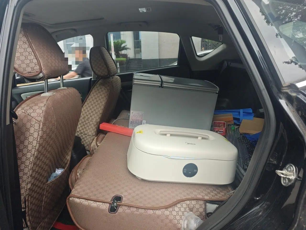 Bestune X80 2016 2.0L automatic Comfort trim level — миниатюра 18