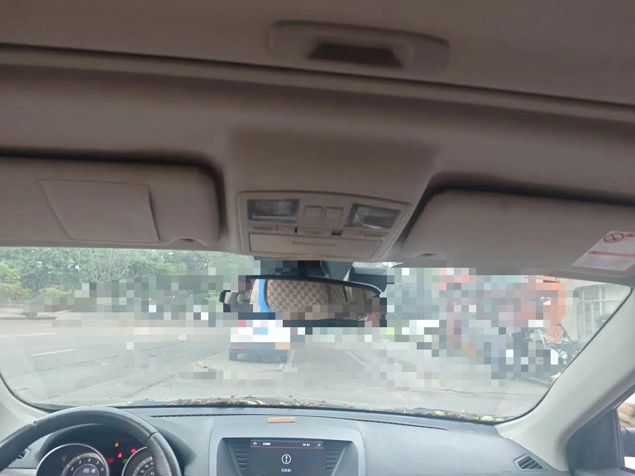 Bestune X80 2016 2.0L automatic Comfort trim level — миниатюра 19