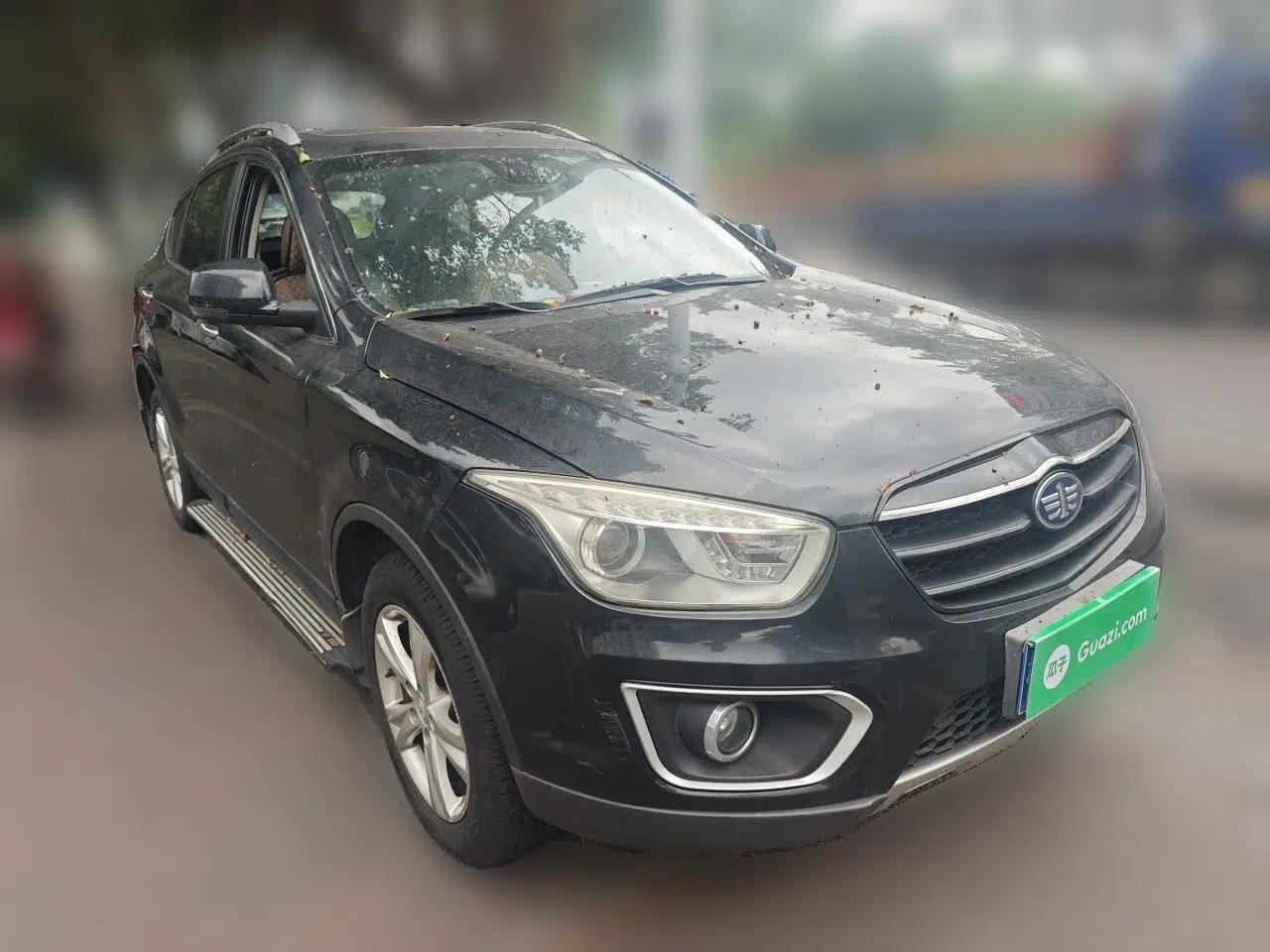 Bestune X80 2016 2.0L automatic Comfort trim level — миниатюра 3