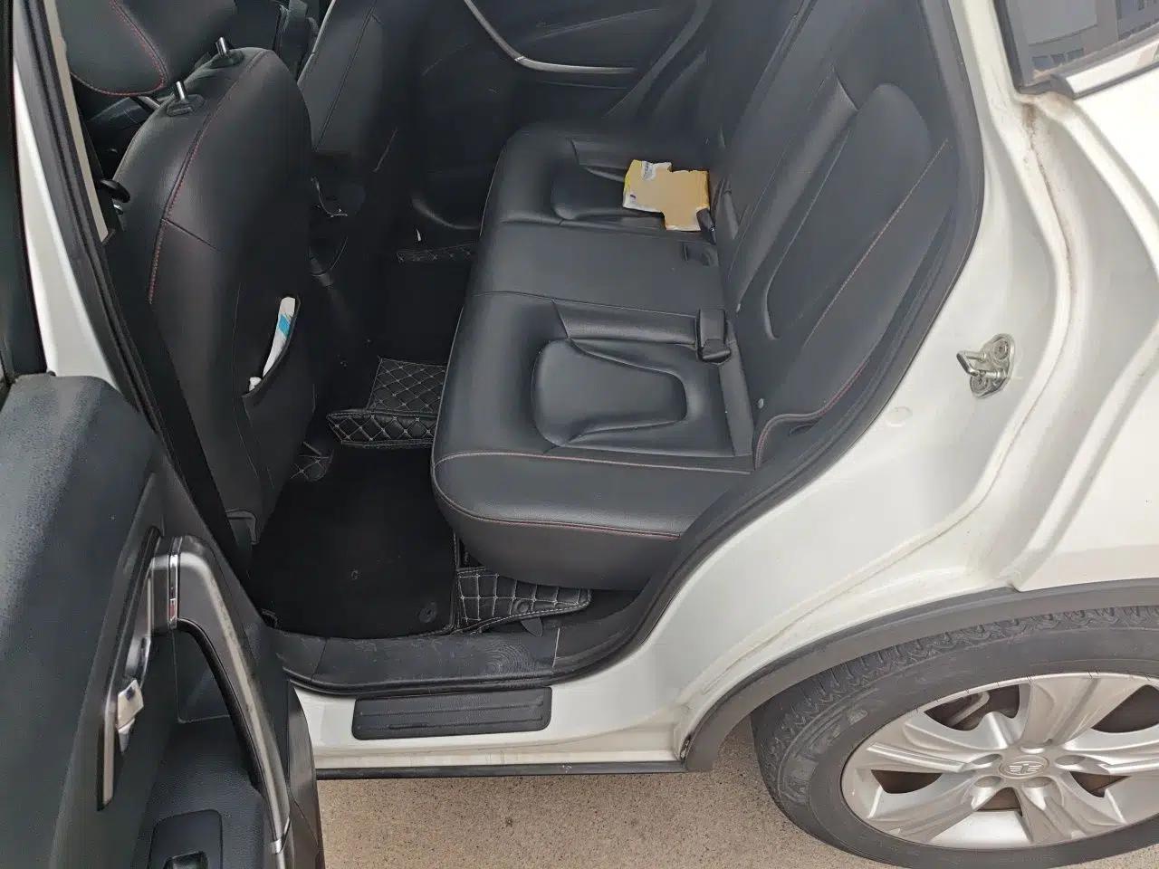 Bestune X80 2015 2.0L automatic luxury version — миниатюра 18
