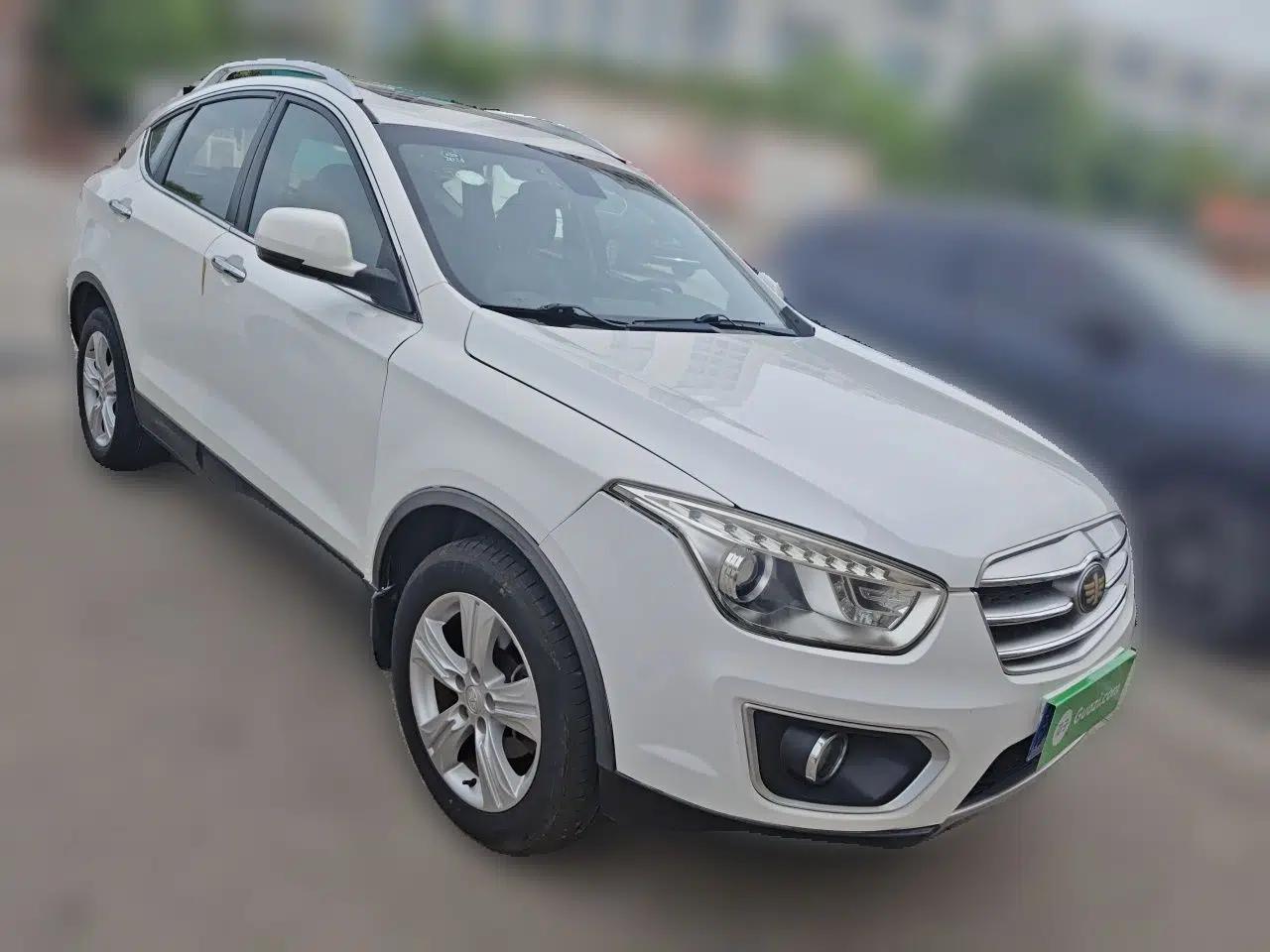 Bestune X80 2015 2.0L automatic luxury version — миниатюра 3