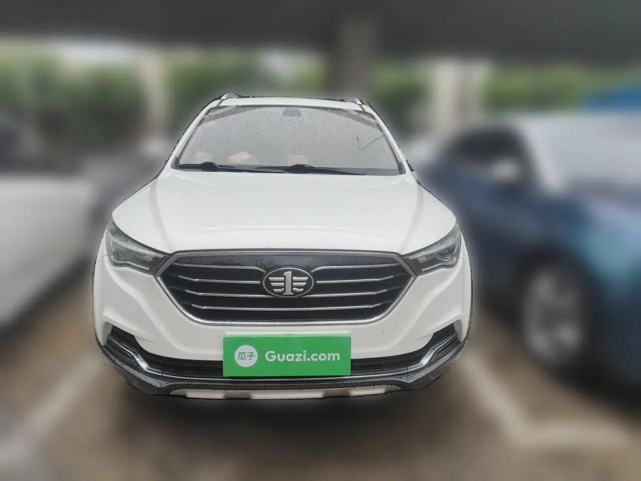 Bestune X40 2019 1.6L Automatic Luxury Version China V Emission Standard — миниатюра 2
