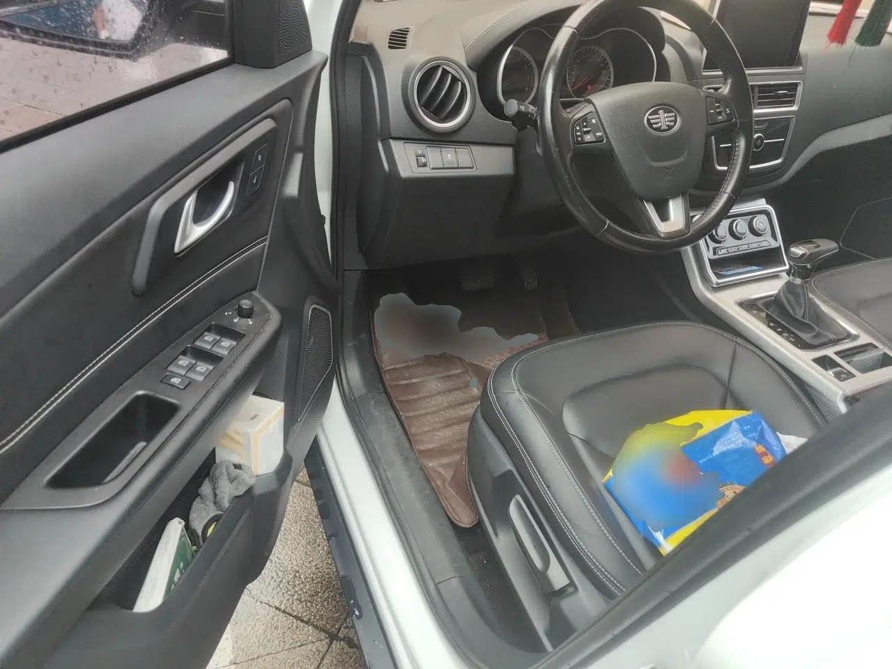 Bestune X40 2019 1.6L Automatic Luxury Version China V Emission Standard — миниатюра 17
