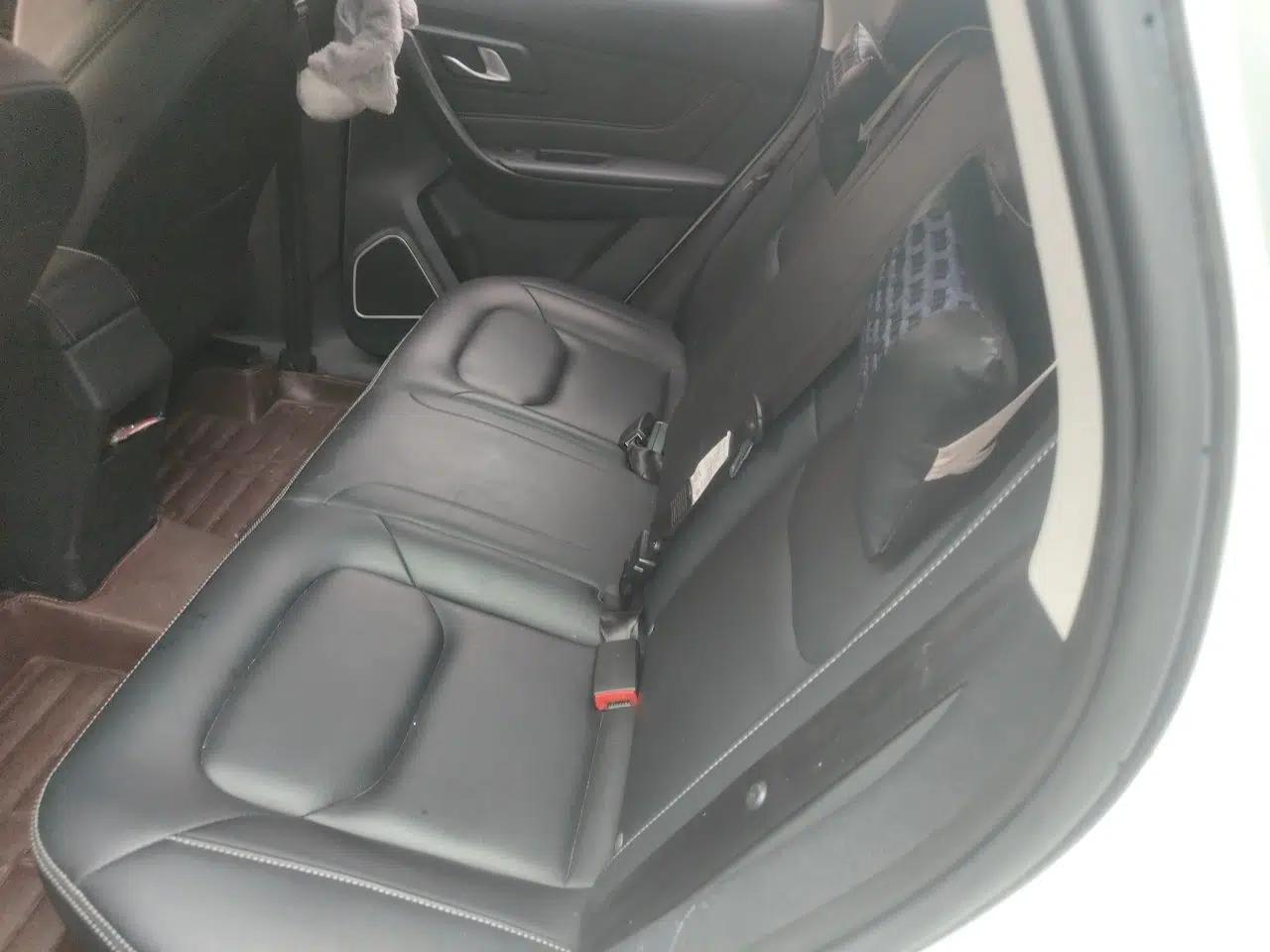 Bestune X40 2019 1.6L Automatic Luxury Version China V Emission Standard — миниатюра 18
