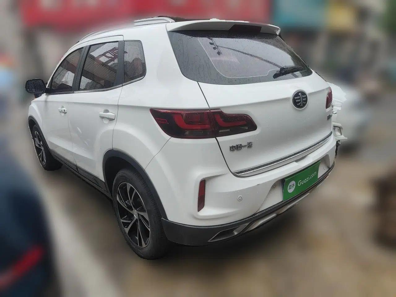 Bestune X40 2019 1.6L Automatic Luxury Version China V Emission Standard — миниатюра 4