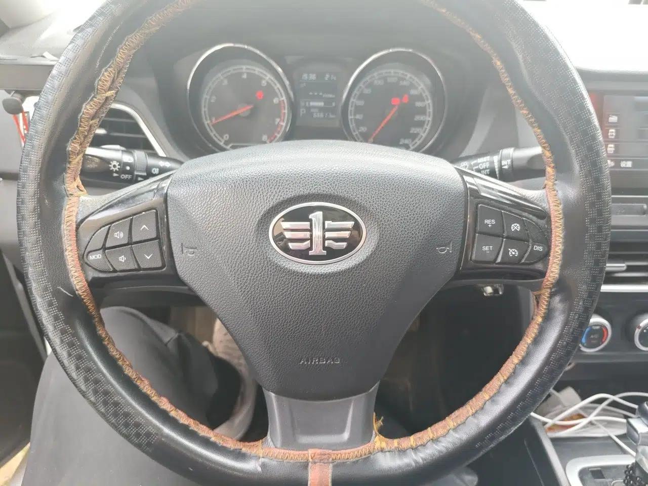 Bestune B30 2016 1.6L Automatic Luxury Model — миниатюра 11
